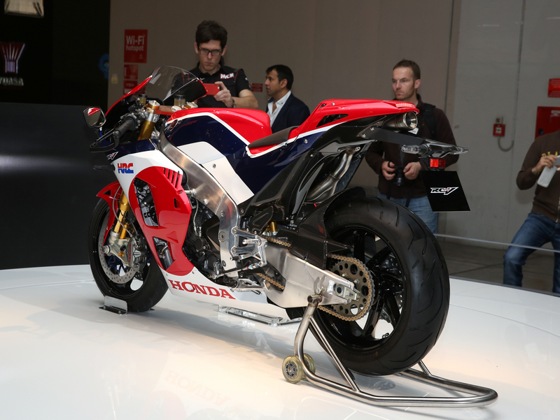 Illustration for article titled 2015 Honda RC213V-S: It Really Is A MotoGP Bike With A License Plate